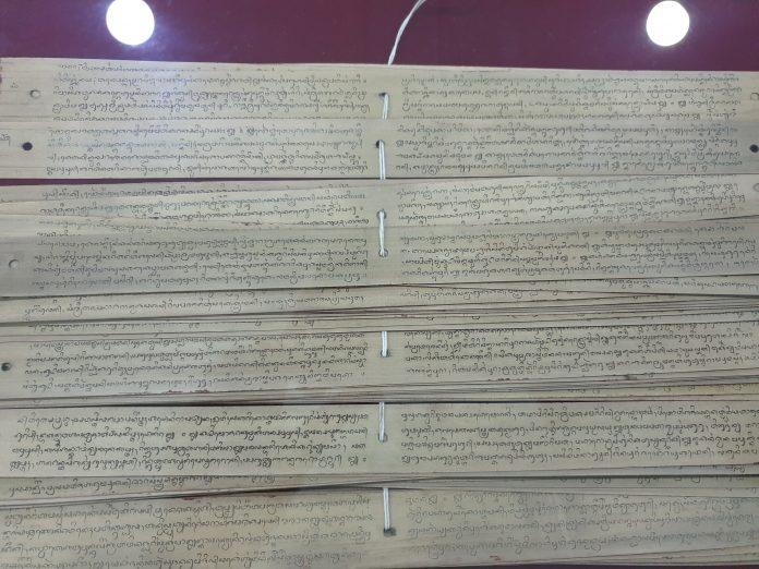 Manuskrip Nagarakertagama yang dipamerkan di Kongres Kebudayaan. (Foto: Kemendikbud.go.id)