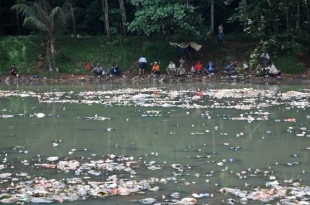 Puluhan Sungai di Surakarta Tercemar Limbah dan Sampah