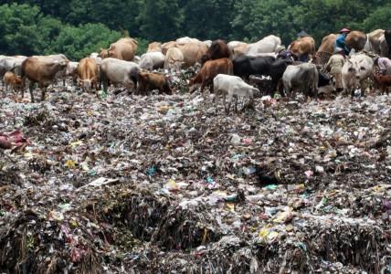 Pemkot Surakarta Terima Bantuan Alat Pengolah Sampah