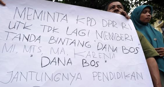 Guru Honorer di Jombang Protes Uji Publik Data Honorer K2