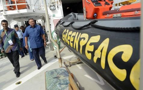 Kunjungi Kapal Greenpeace, SBY: Indonesia Terus Perangi Illegal Logging