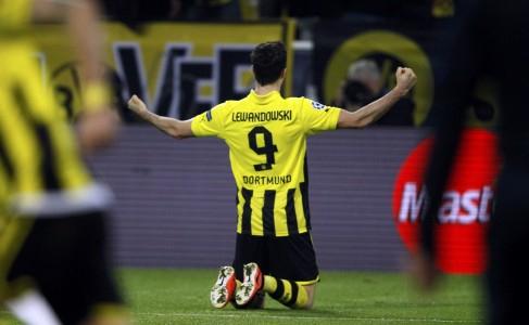 Diincar Munich, Dortmund Amankan Robert Lewandowski