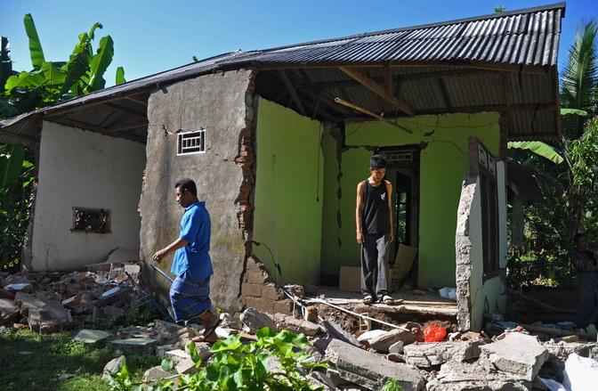 Distribusi Bantuan Darurat Korban Gempa di Lombok Utara Lamban