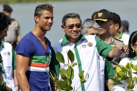 Walhi: Lokasi Penanaman Mangrove Ronaldo Bakal Jadi Sirkuit Formula 1