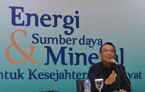 Bertemu Ketua KPK, Menteri Jero Enggan Salaman