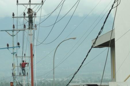 Target Pemanfaatan Energi Terbarukan Indonesia Rendah