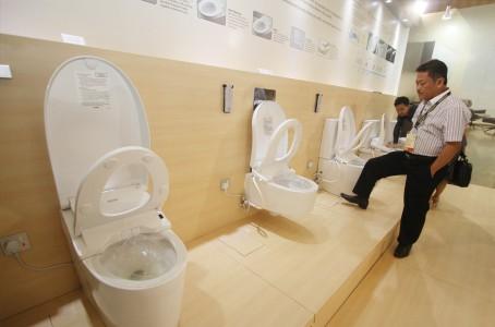 Alasan Jumlah Toilet Wanita Harus Lebih Banyak dari Toilet Pria