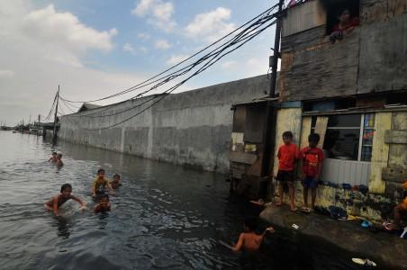 Banjir Rob di Jakarta Utara, Warga Belum Perlu Dievakuasi