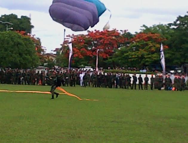 Aksi Prajurit TNI AU Semarakkan HUT Provinsi NTT