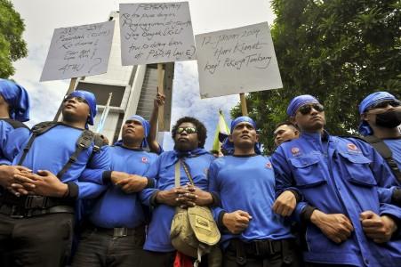 UU Minerba Berlaku, Belasan Ribu Pekerja Tambang Maluku Utara Terancam PHK