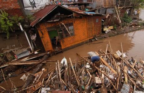 Banjir Manado Rusak Ratusan Sekolah
