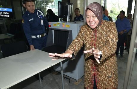 Walikota Surabaya Risma Batal ke Jakarta Temui DPR