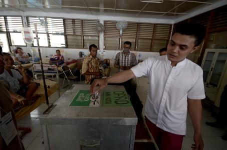 PDIP Klaim Jokowi-JK Menang di Papua