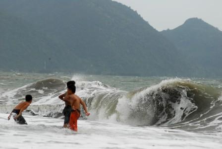 BMKG : Gelombang Laut di Selat Sunda Normal