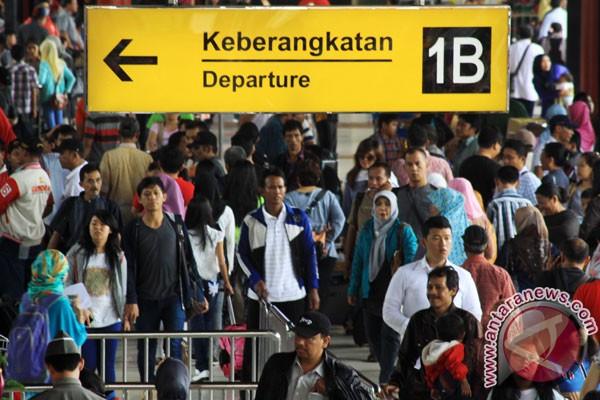 Wamenkumham Bantah Petugas Bandara Soetta Mogok Kerja