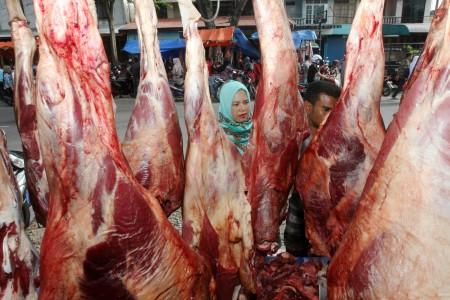 Upaya Terselubung untuk Buka Keran Impor Daging Sapi