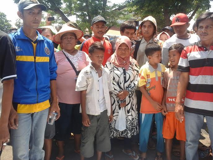 Sidang Perdana, Nelayan Lampung Desak Pembebasan Sarkum