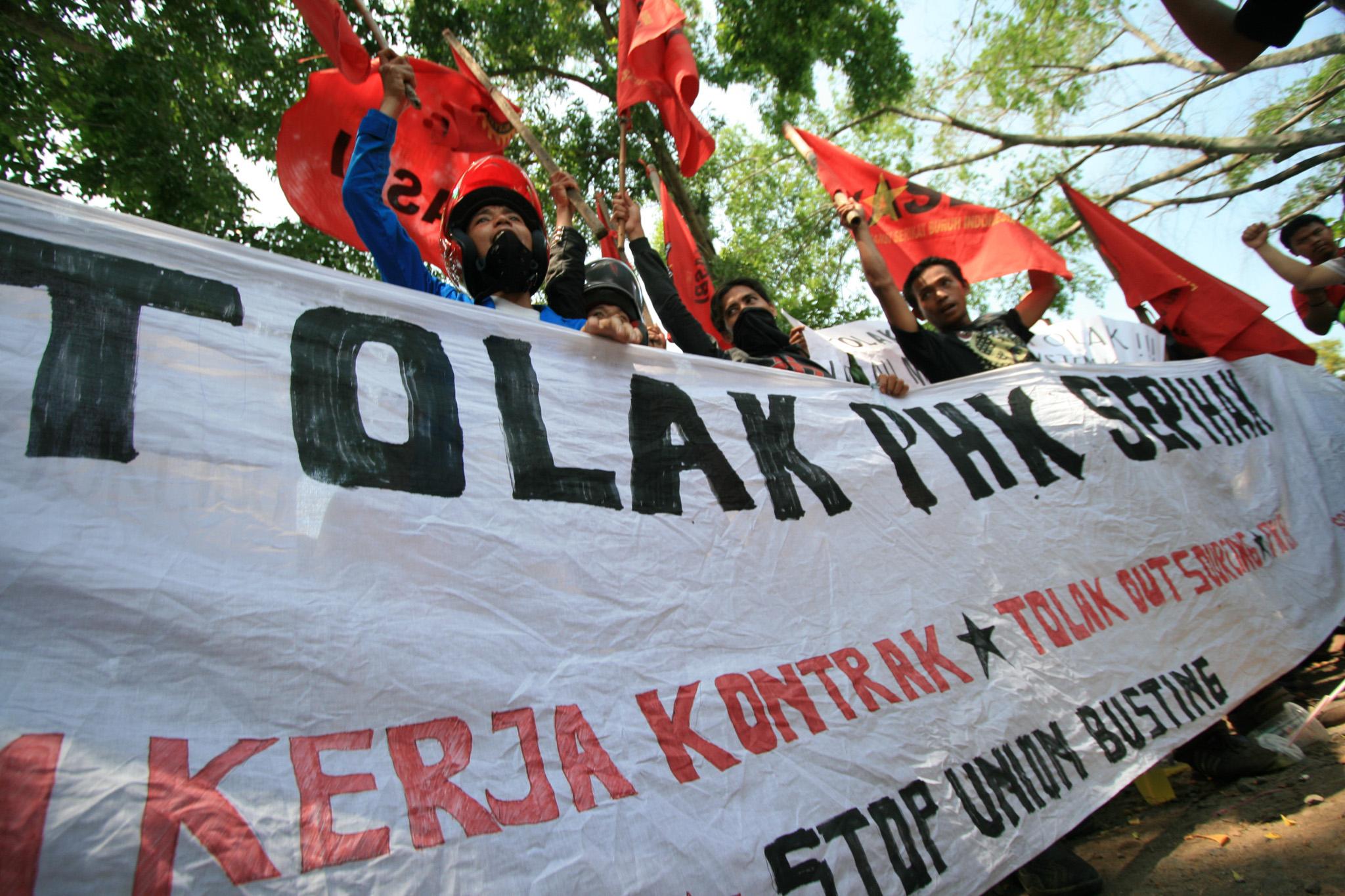 Kasus PHK Sepihak Dominasi Laporan Pengaduan Pekerja di Mataram