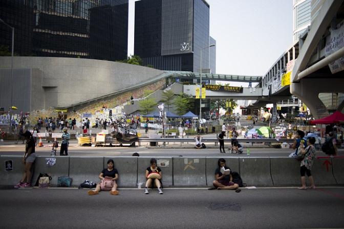 Hong Kong Students and Pro-democracy Activists Refuse to go Home