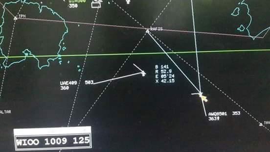 Pesawat AirAsia Hilang Setelah Menghindari Cuaca Buruk