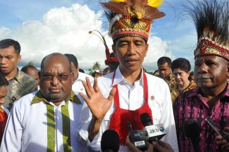 Jokowi: Pasar Indonesia 2015 Sulit Diprediksi