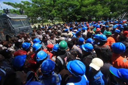 UMP Direvisi, Pengusaha di Jawa Barat Bingung