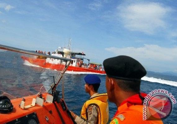 Basarnas Evakuasi 56 Korban Kapal Tenggelam