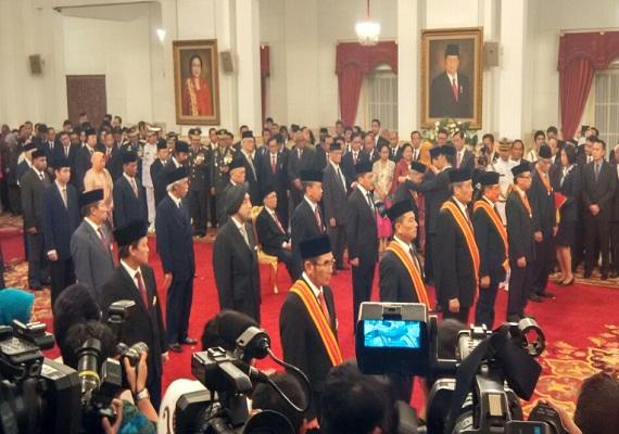 Jokowi Anugerahkan Tanda Kehormatan untuk 46 Orang 