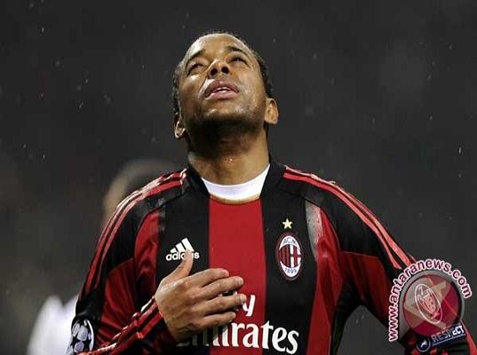 AC Milan Putus Kontrak Robinho 