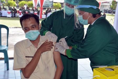 Kemenkes : Vaksinasi Tahap Kedua Dosis Pertama di Bali 100 Persen