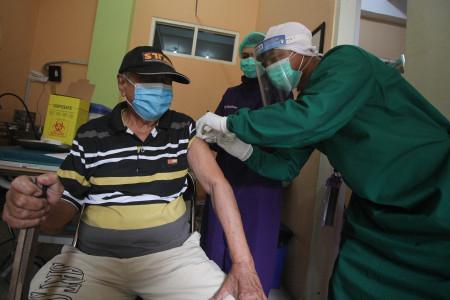Epidemiolog: Vaksinasi Gotong Royong Jangan Ganggu Vaksinasi Nasional