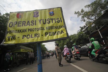 Kualitas Penanganan Pandemi Covid-19 di Jawa dan Bali Berdampak Menekan Kasus Nasional