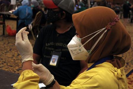 Varian Baru Covid-19 Muncul, Program Vaksinasi di Indonesia Jalan Terus