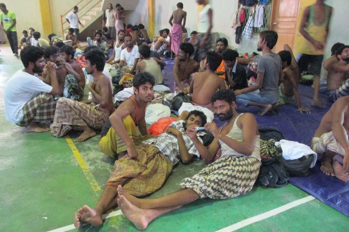 Minim alas tidur di barak penampungan. Akibatnya ratusan pengungsi Rohingnya rawan sakit. Foto : Erw