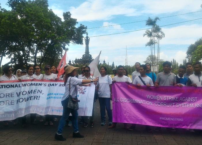 Peringati Hari Perempuan Internasional,  Aktivis Bali Demo Tuntut Persamaan Hak