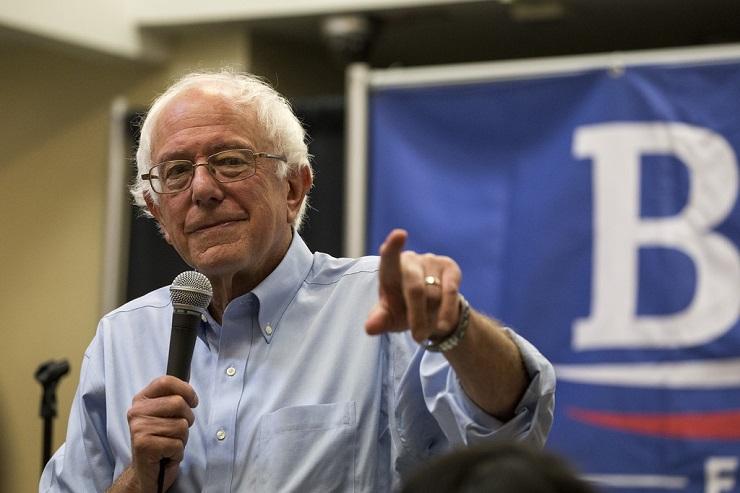 Isyaratkan Tak Maju Pilpres AS 2020, Bernie Sanders Kritik Demokrat
