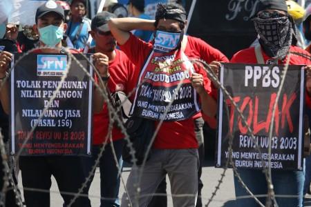 Rugikan Pekerja, Gerakan Buruh Jakarta Tolak Revisi UU Ketenagakerjaan