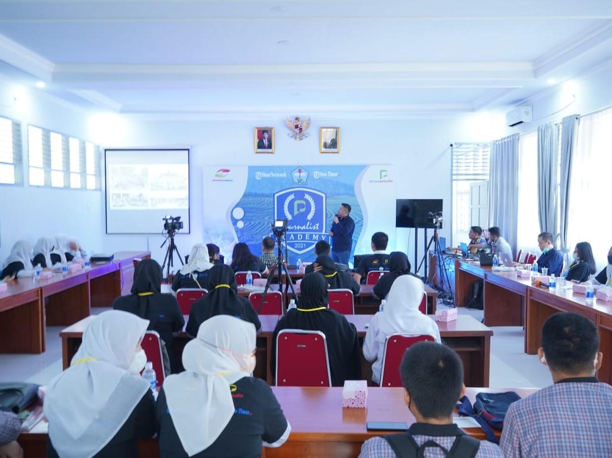 Tingkatkan Softskill di Bidang Jurnalistik, Elnusa Petrofin Gelar Petrofin Journalist Academy di SMA