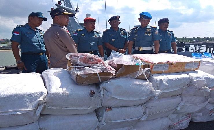 TNI AL Nunukan Sita Lebih 1,2 Ton Daging Kerbau Selundupan dari Malaysia