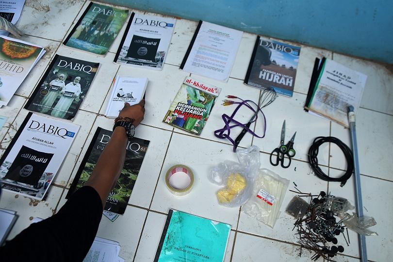 Terduga Teroris di Jembrana Buat Buku Cara Membuat Bom