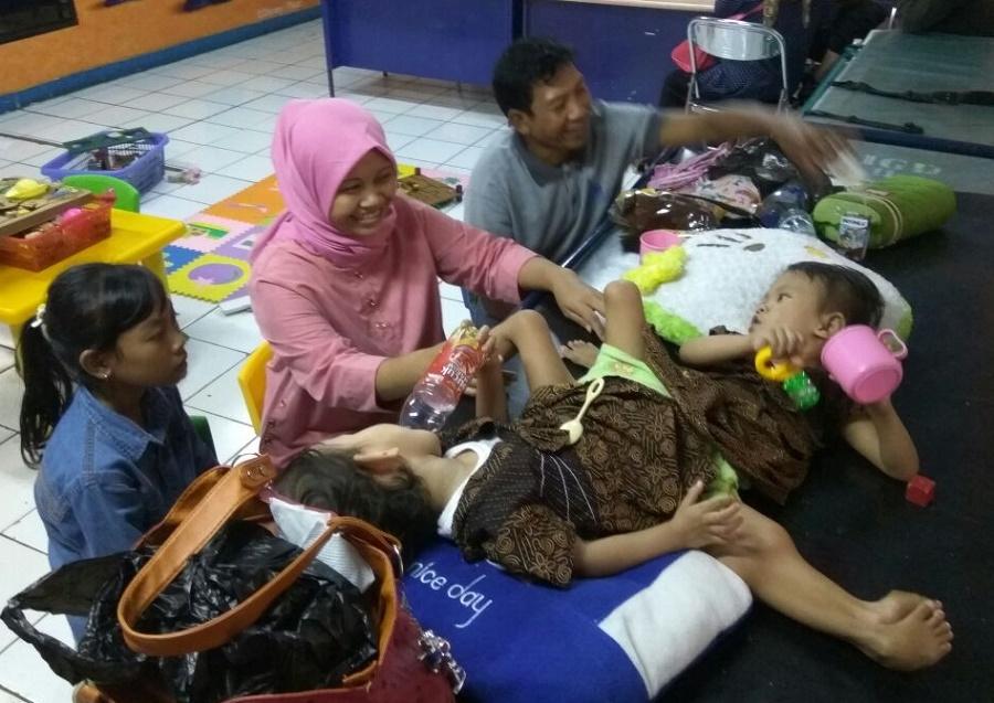 RS Hasan Sadikin Siap Pisahkan Bayi  Kembar Siam Hasna dan Husna