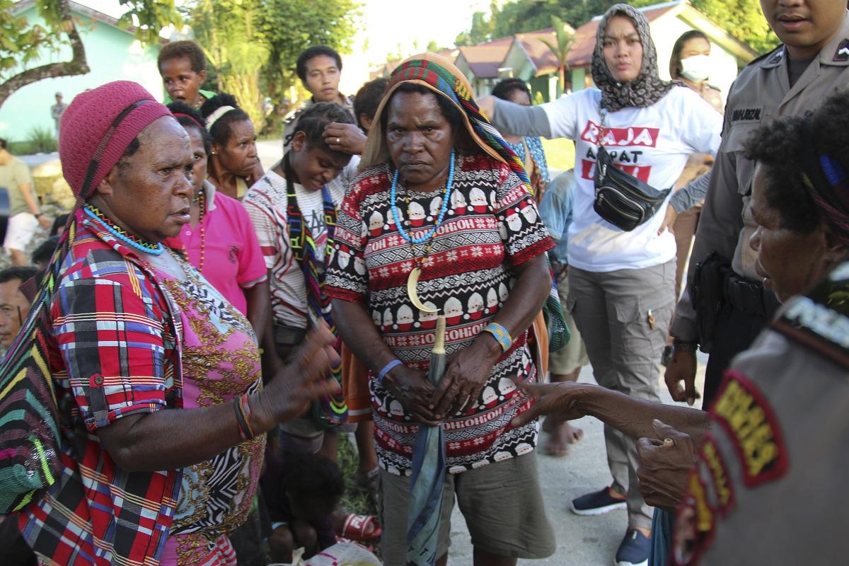 Pemerintah Tolak Tarik Pasukan dari Papua