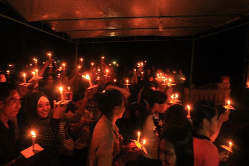 Warga Sumba Timur Sesalkan Ketidakhadiran PLN di 'Malam Seribu Lilin'