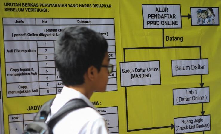 PPDB Kacau, Pemkot Surabaya Tambah Alokasi Siswa