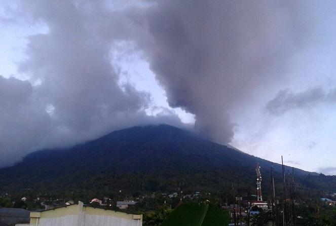 Aktivitas Vulkanik Gunung Gamalama Menurun