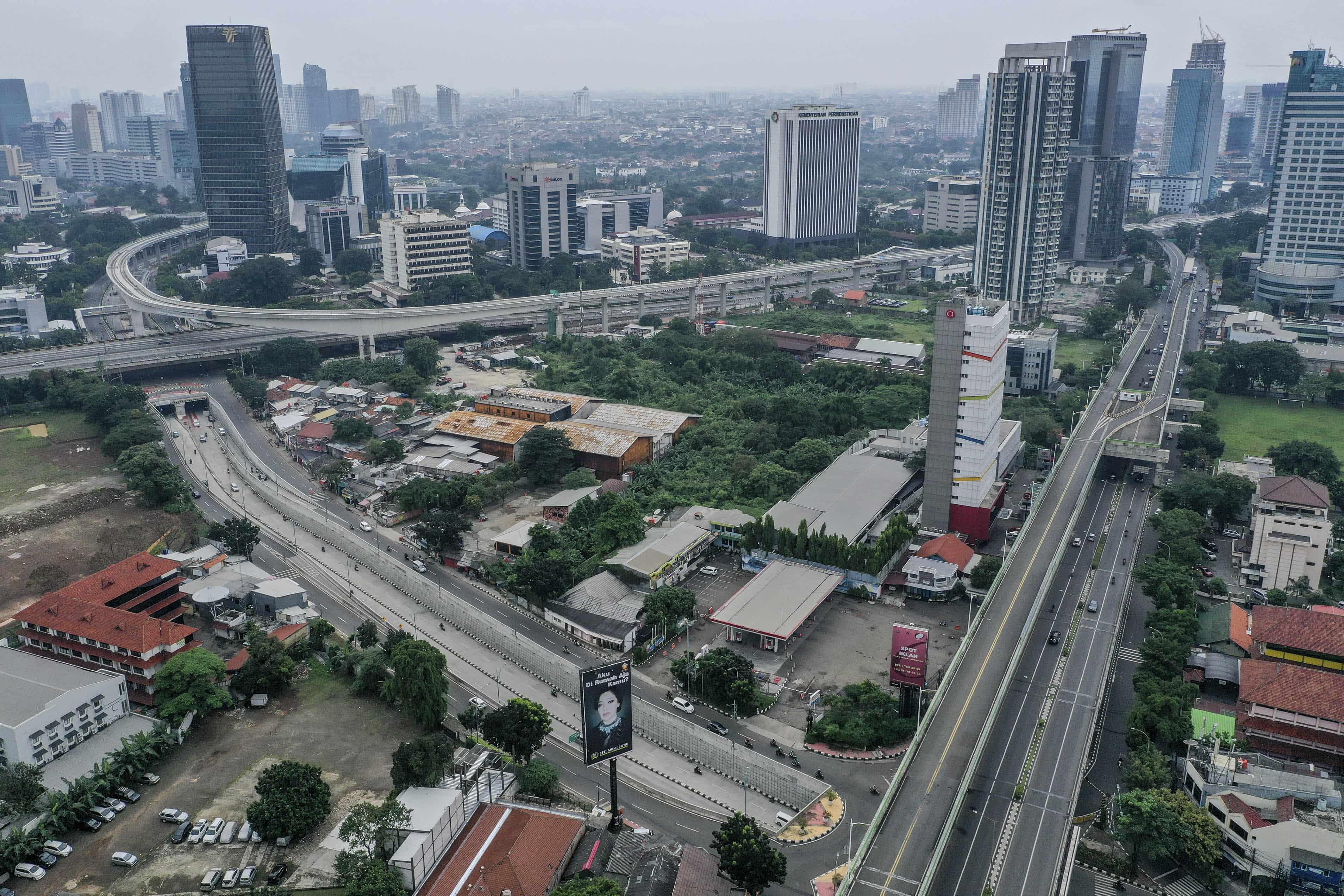 Jakarta PSBB, Tapi 1.050 Perusahaan Masih Diizinkan Beroperasi