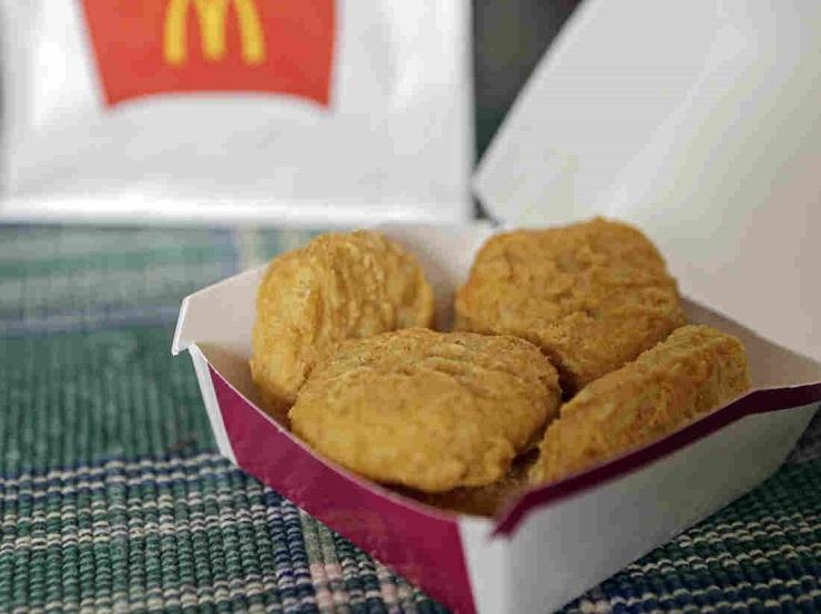 Sajian dari McDonald's masih mengandung antibiotik (Foto: NPR)