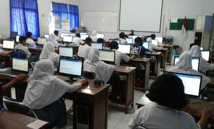 Ratusan SMP di Jombang Tak Sanggup Gelar UNBK