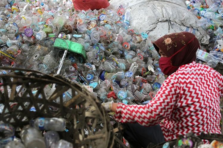 Tekan Penggunaan Sampah Plastik, KLHK Teken Kerja Sama se-Asia Pasifik