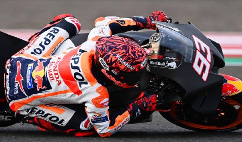 Pembalap Repsol Honda Team Marc Marquez  hari terakhir tes pramusim MotoGP 2022 di Sirkuit Mandalika